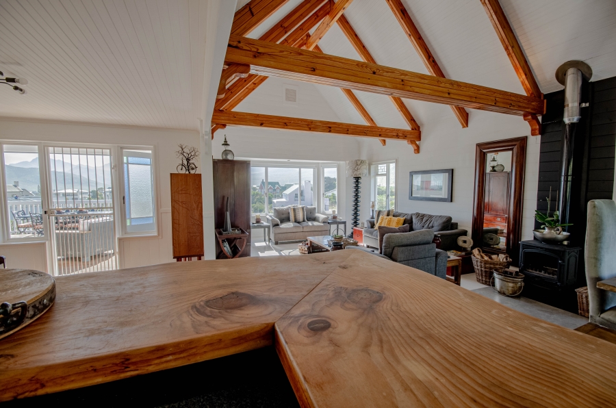 4 Bedroom Property for Sale in Pringle Bay Western Cape